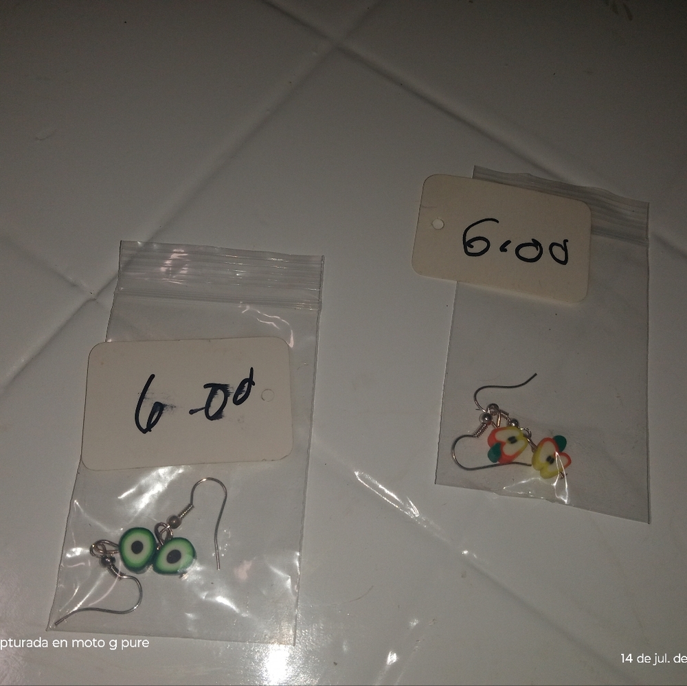 Aretes de fruta